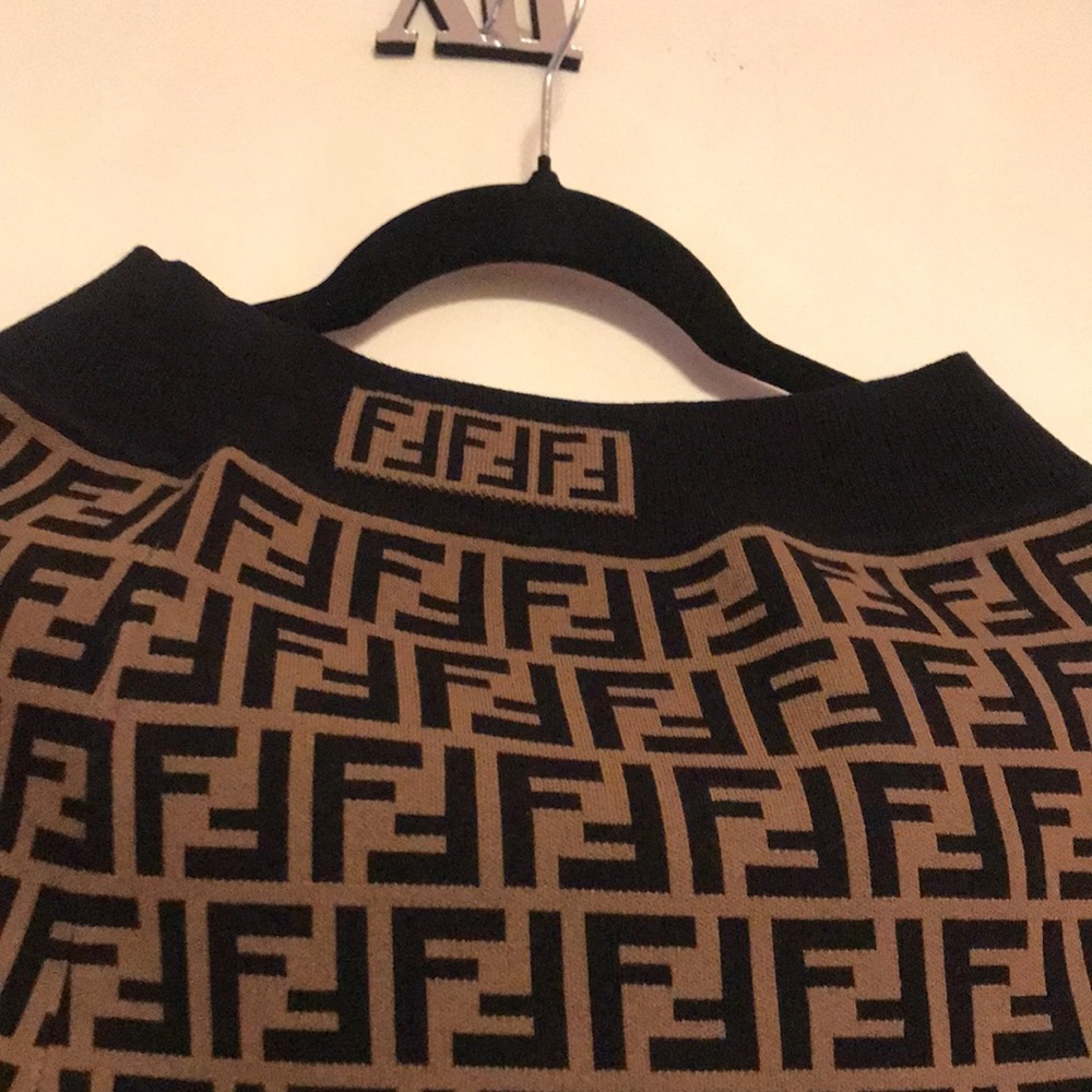 ✨ Authentic FENDI Brown Zucca Monogram Intarsia Knit Pencil Skirt – Size 46 ✨ - Picture 5 of 11